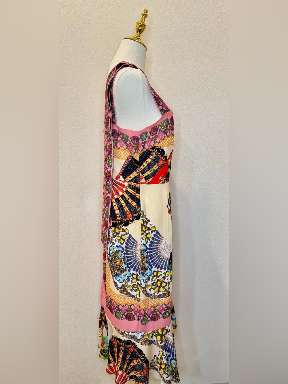NWOT Silk-blend dress features a vibrant fan and Sicilian folklore print size M - Picture 8 of 12